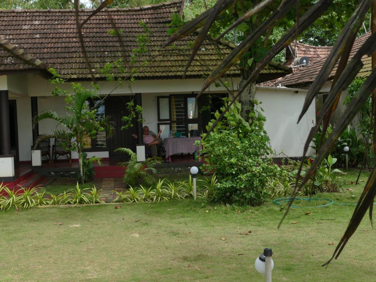 Marari Sealap Beach Villas Mararikulam Buitenkant foto