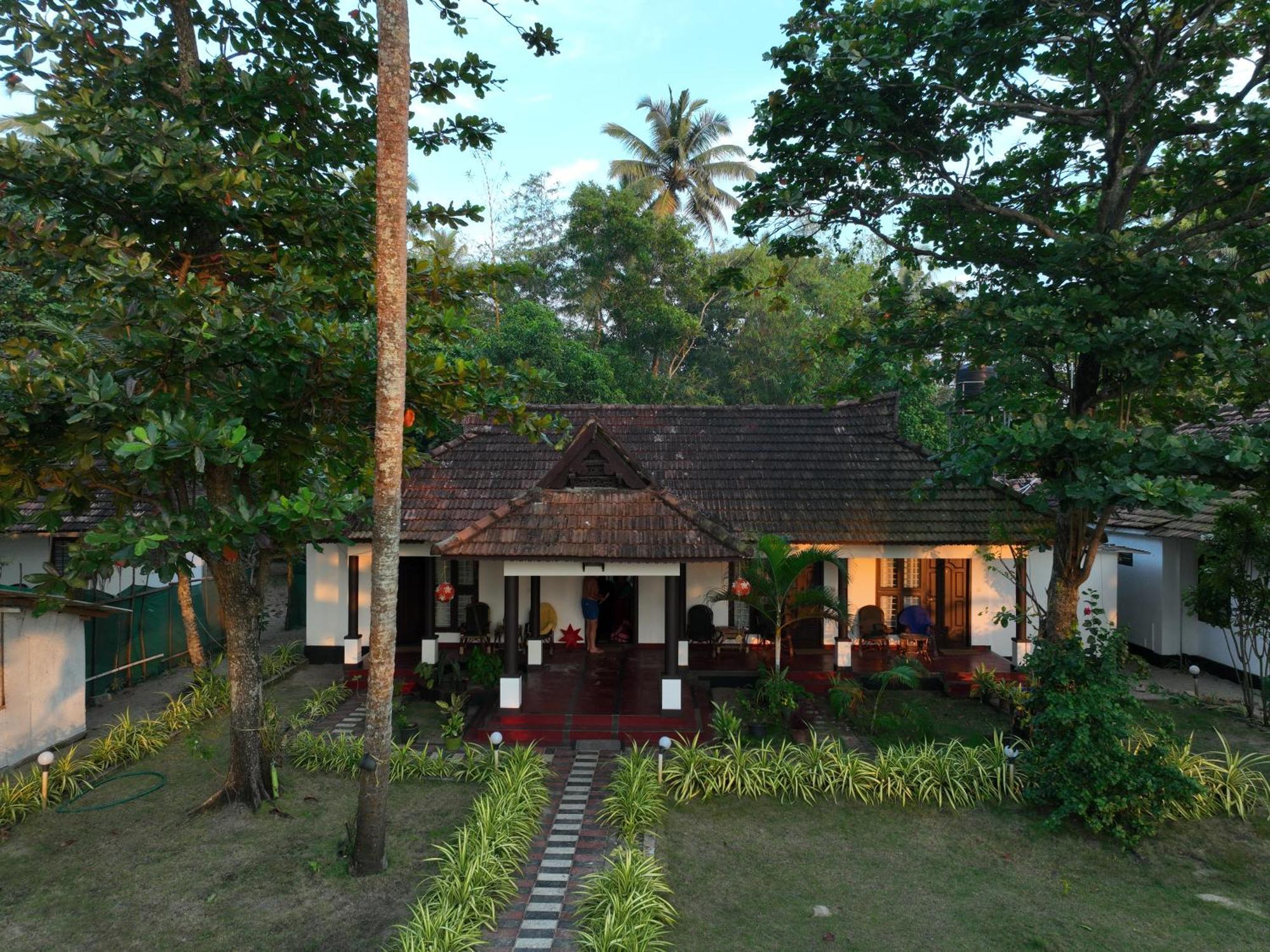 Marari Sealap Beach Villas Mararikulam Buitenkant foto